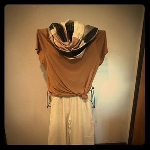 Brown/gold t-shirt